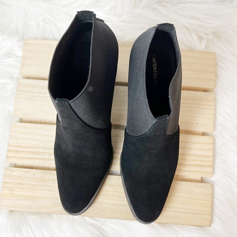 Intentionally Blank Black Round Heel Suede Ankle Boots Booties Women's Size 7 - Picture 4 of 9